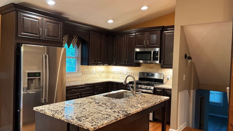 Building Photo - 4035 Dollar Cir