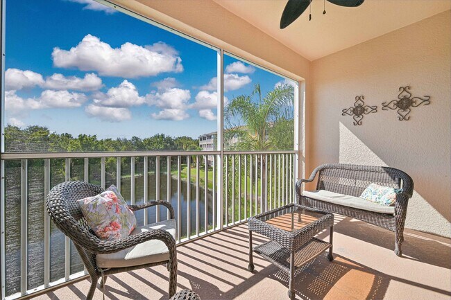 Building Photo - ** 2/2 Fully Furnished Annual Rental in Osprey Cove, Estero!