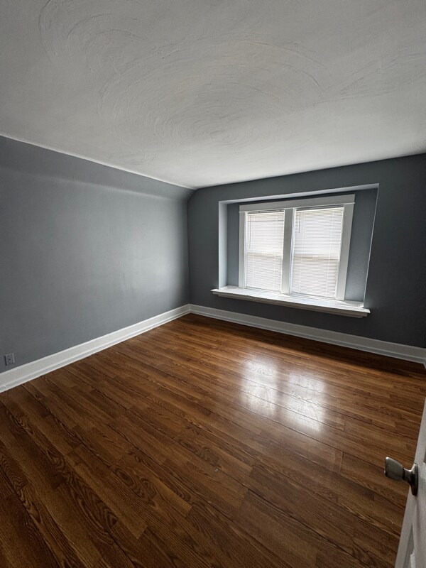 Building Photo - 319 E Streicher St