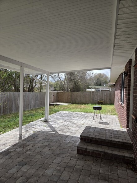 Backyard - 5108 Zachary Blvd