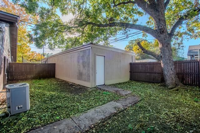 Building Photo - 13351 Kit Ln