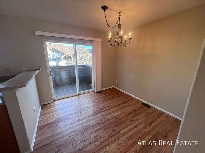 Building Photo - 3260 Capstan Way