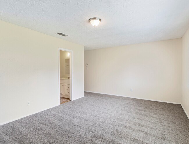 Building Photo - 8418 Lone Quail Dr