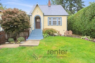 Building Photo - 9844 42nd Ave SW