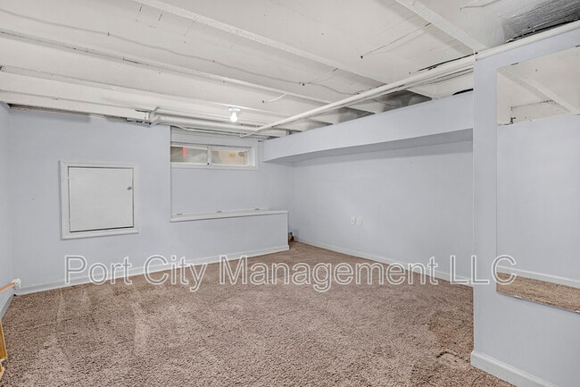 Building Photo - 702 S Bouldin St