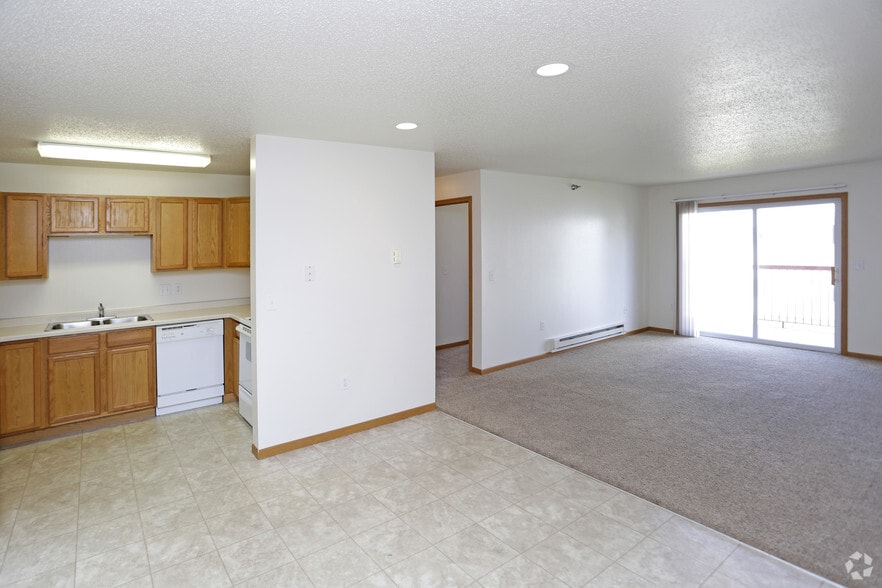 Central Park Apartments 51015351 Amber Valley Pky S Fargo ND 58104