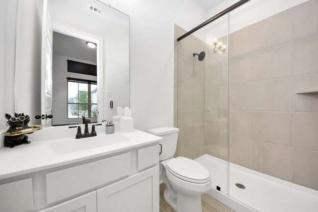 Building Photo - 29021 Red Lp Dr