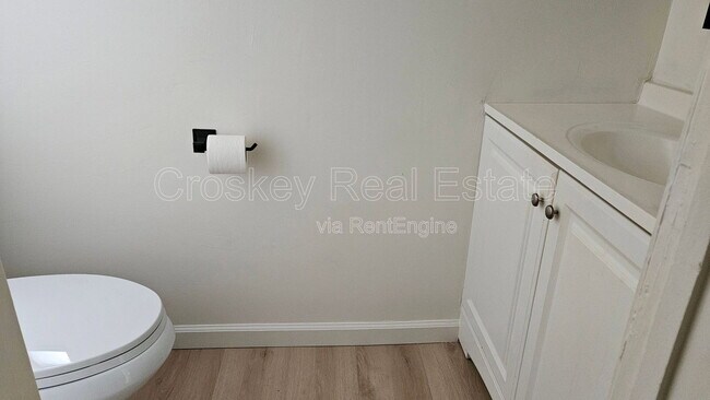 Building Photo - 1349 Tree Garden Pl