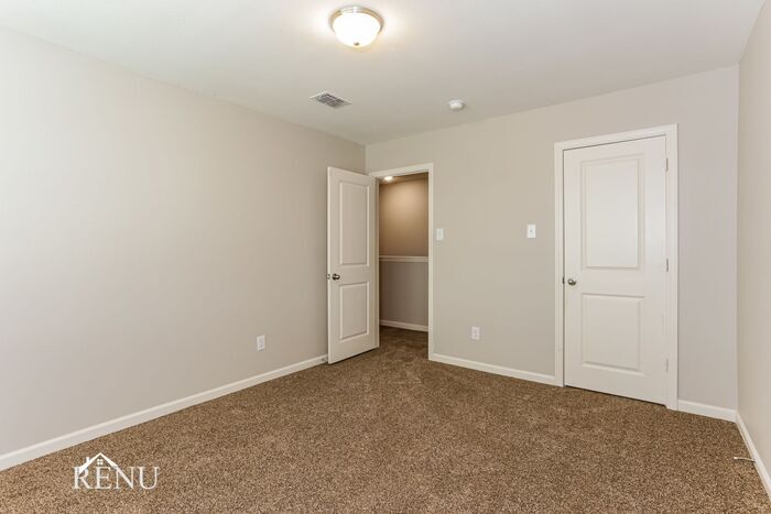 Building Photo - 6003 Mojave Dr