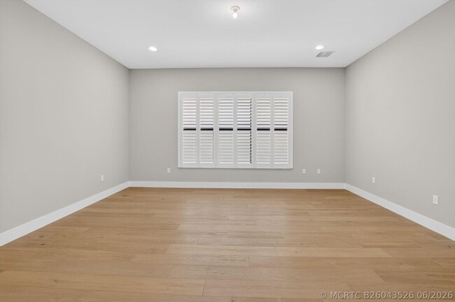 Building Photo - 17089 Rainbow Fls Trl