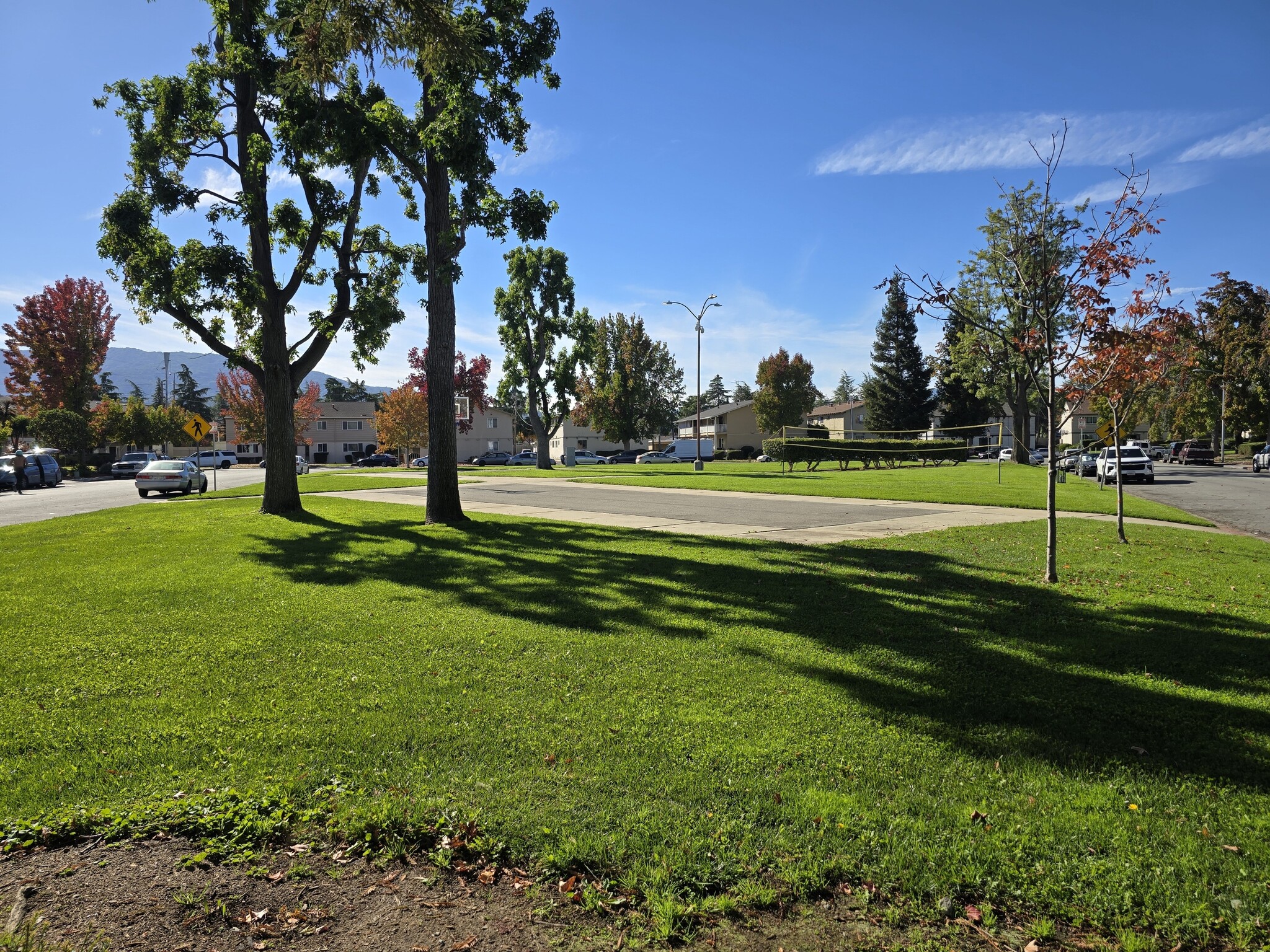 Building Photo - 1751 Ross Cir