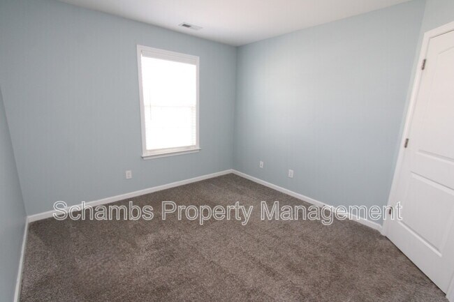 Building Photo - 1043 Myers Point Dr
