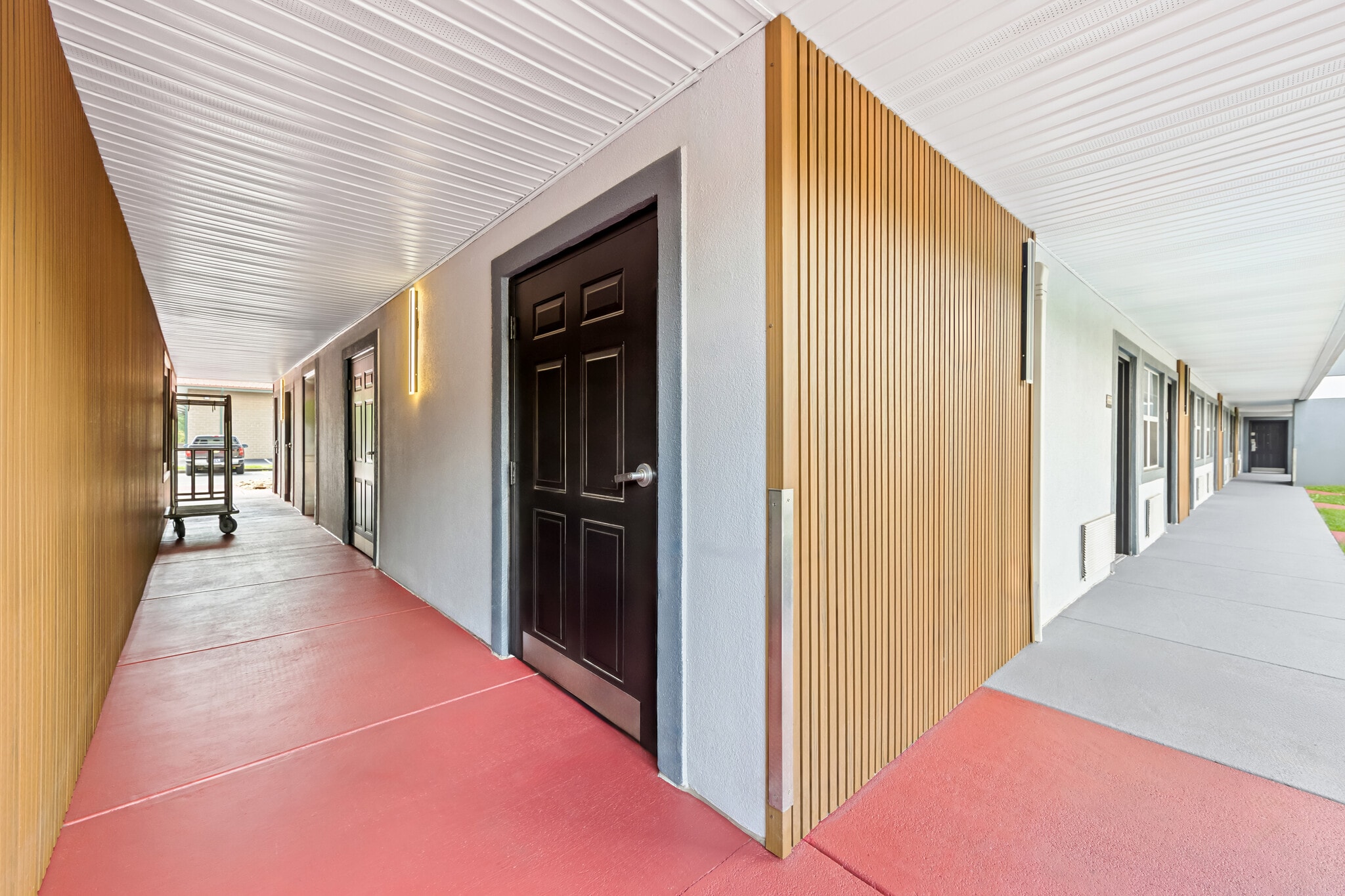 Interior - 214 Langley Pl