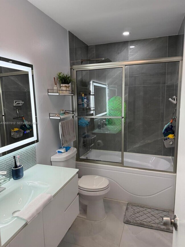 Building Photo - 6580 W 24th Ct