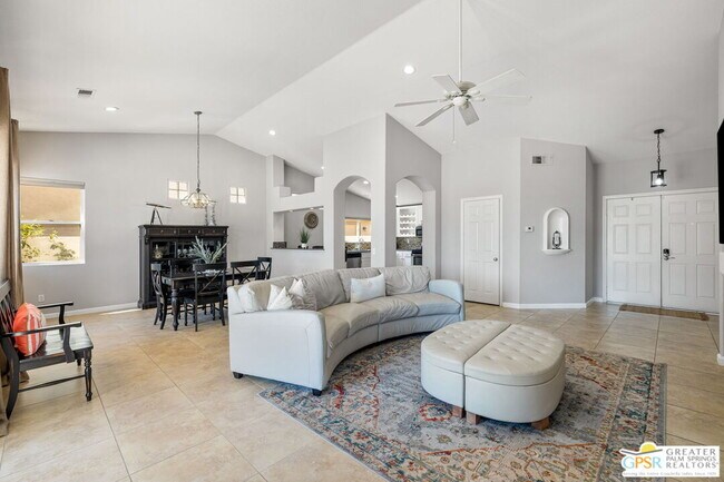 Building Photo - 50280 Spyglass Hill Dr