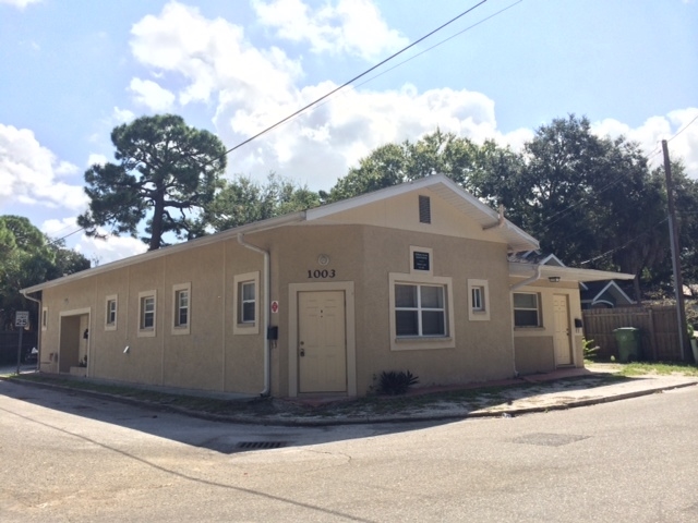 Primary Photo - William Arms Apartments