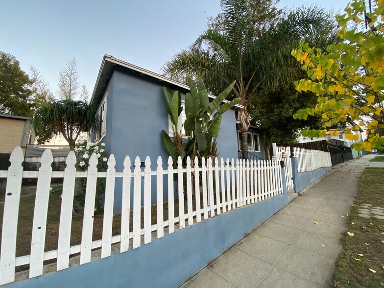 Building Photo - 1044 Tremont St