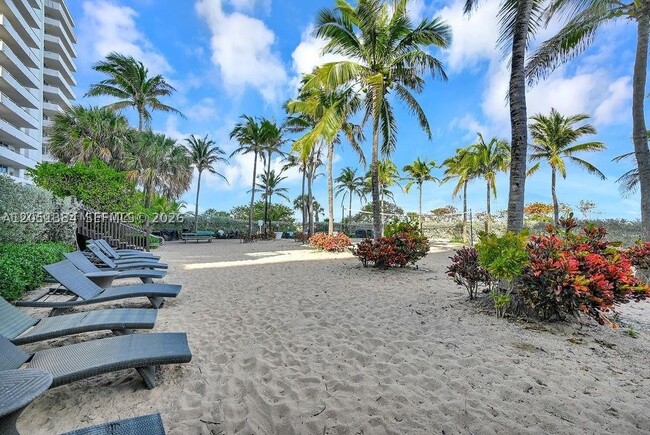 Building Photo - 9201 Collins Ave
