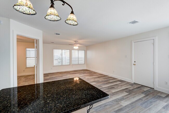 Building Photo - 9622 Farrell Dr