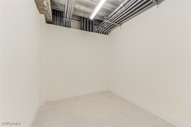 Building Photo - 26600 Rosewood Pointe Dr