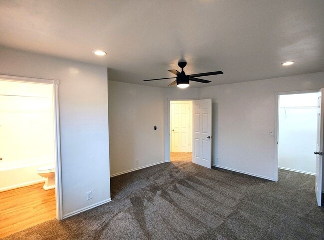 Building Photo - Updated 4 Bd 3 Ba Home in Sandy