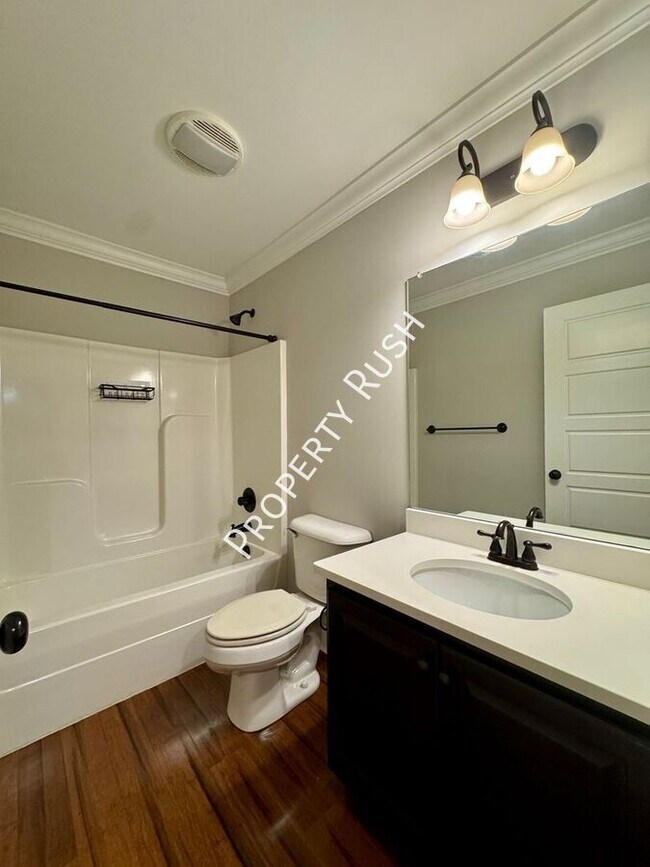 Building Photo - 6477 Olin Ln