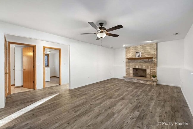 Building Photo - 8508 S Oketo Ave