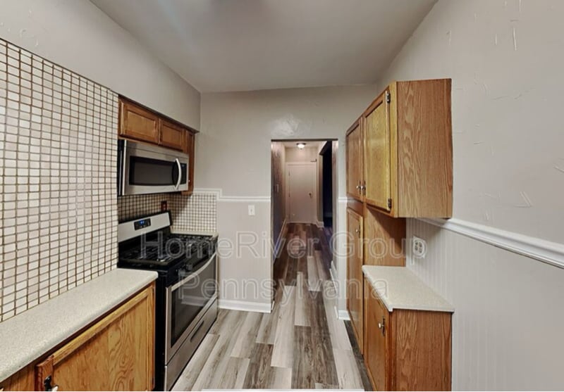 Building Photo - 7426 Duquesne Ave