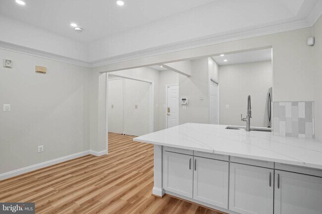 Building Photo - 5910 Great Star Dr