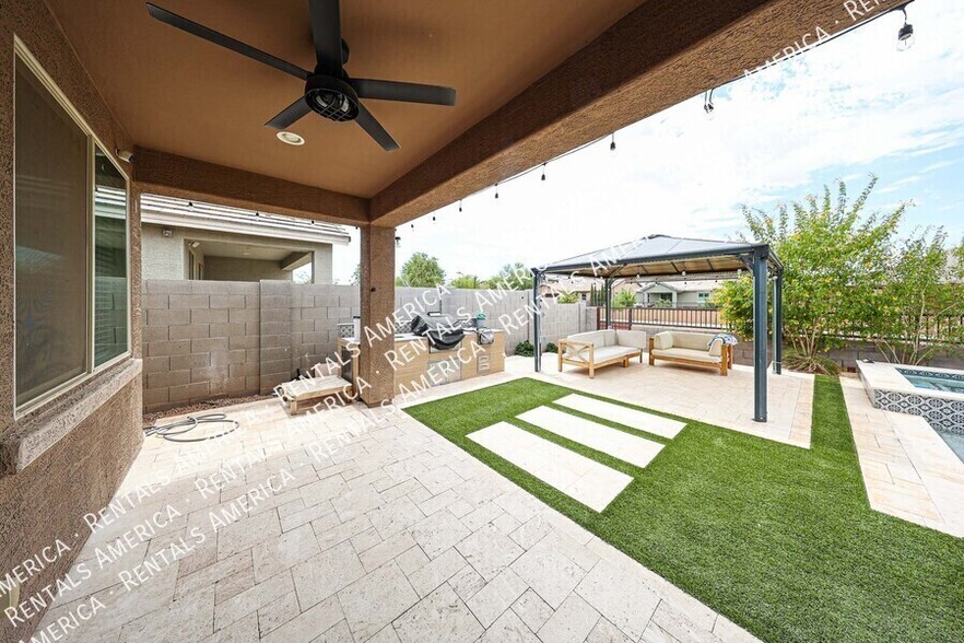 Building Photo - 5211 W Leodra Ln