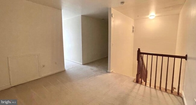 Building Photo - 303 Leontyne Pl