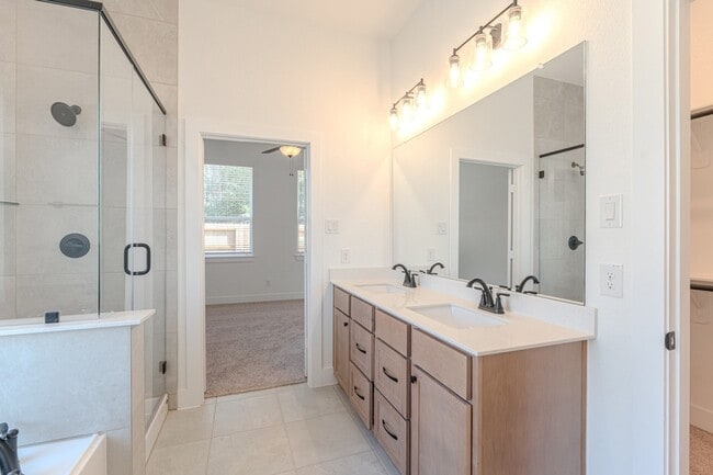 Building Photo - 676 Crested Duck Ct