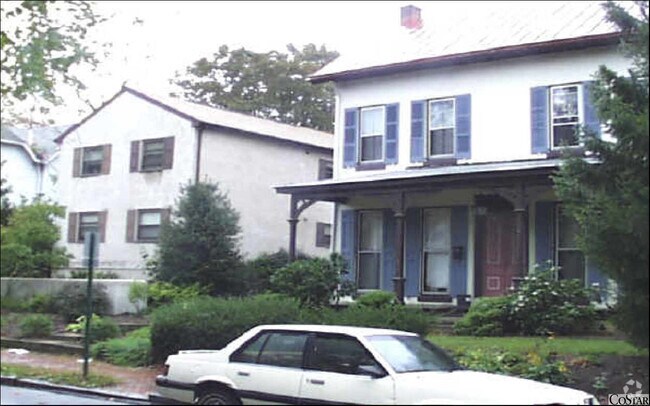 Primary Photo - 628-630 S Walnut St
