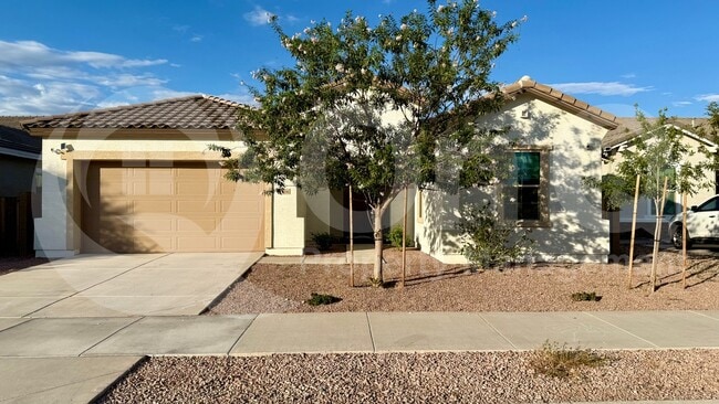 Building Photo - 21096 E Arroyo Verde Dr