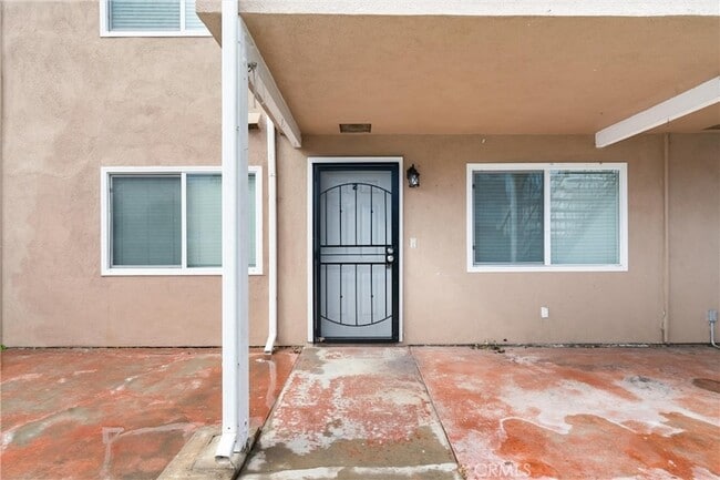 Building Photo - 18961 Florida St