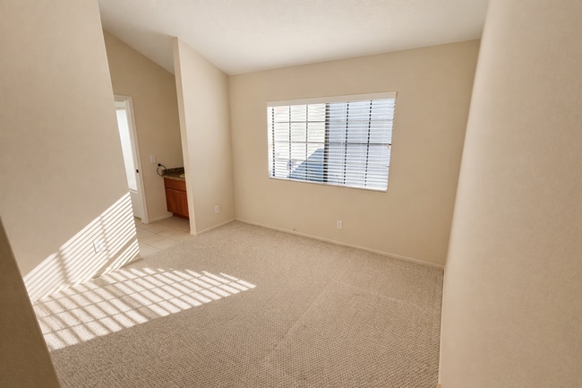 Building Photo - Dual-Suite Condo with Direct-Access Garage & Prime Location