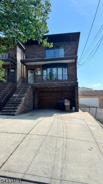 Building Photo - 1425 45th St