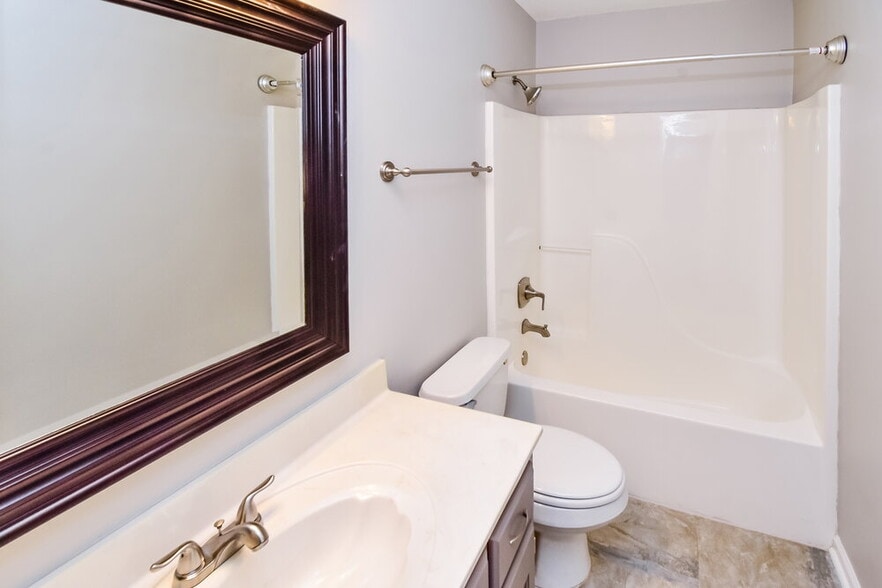 Building Photo - 7805 Jane Ayre Dr
