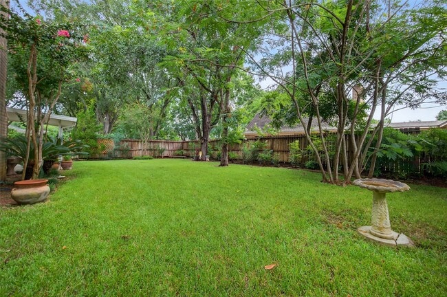 Building Photo - 2803 Randons Bell Dr