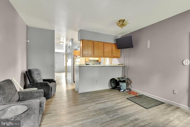 Building Photo - 156 Sweets Ave