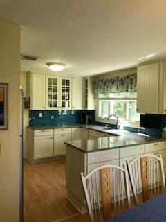Building Photo - 421 Bellevue Ave