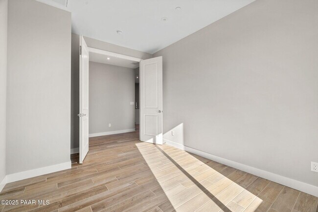 Building Photo - 1308 Rockwood Dr