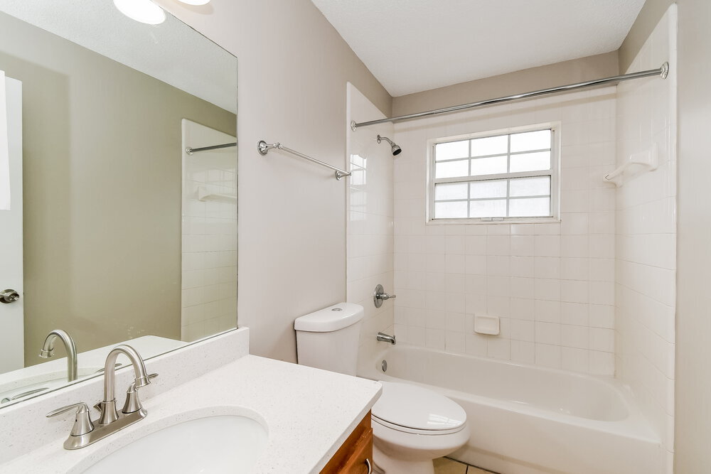 Building Photo - 7554 Fawn Lake Dr S