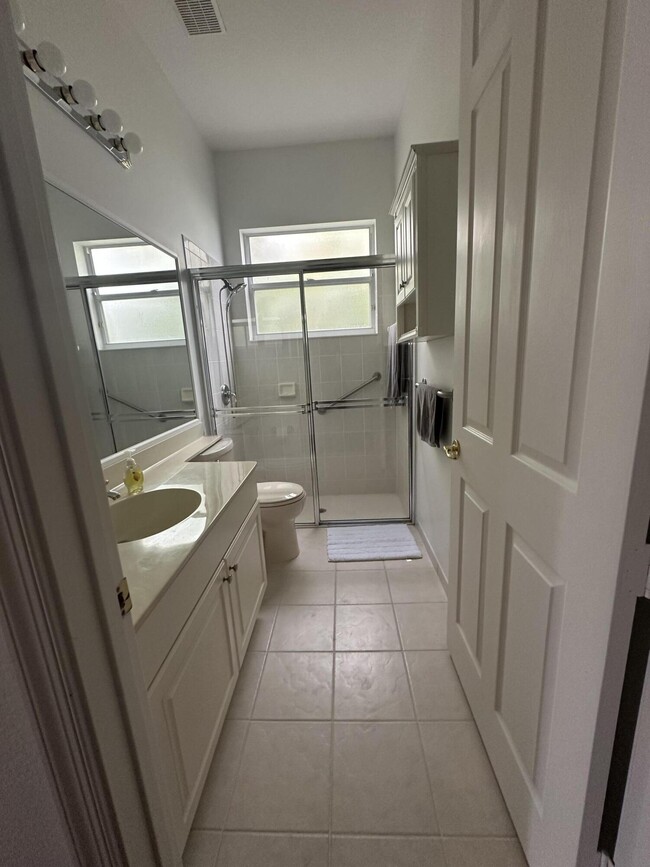Building Photo - 4644 Windward Cove Ln