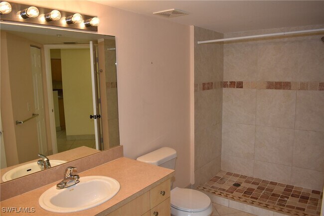 Building Photo - 8736 River Homes Lane
