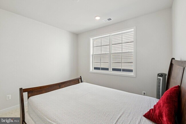 Building Photo - 42051 Night Nurse Cir