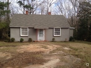 Building Photo - **AVAILABLE NOW**Total Electric 3 Bedroom ...