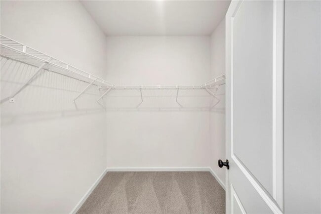 Building Photo - 374 Mountain Blvd S