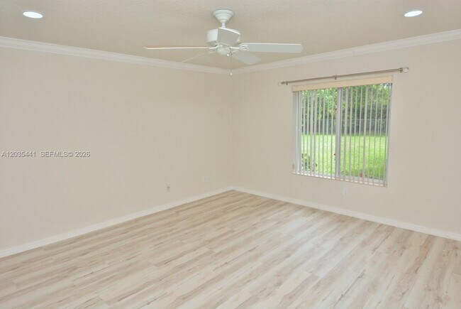 Building Photo - 4648 56th Ln
