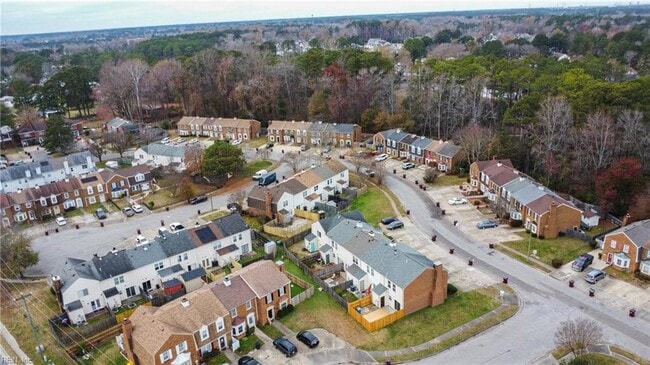 Building Photo - 725 Mill Landing Rd